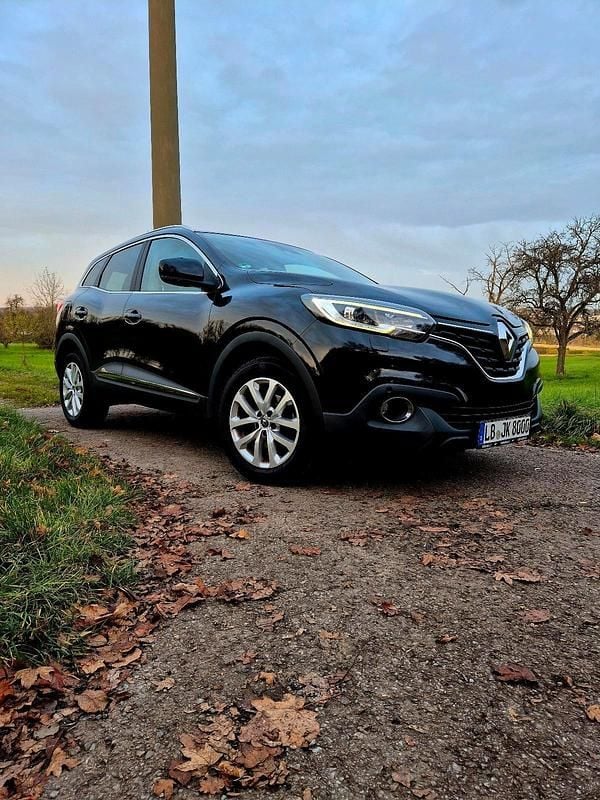 Schwarz Gebraucht 2016 Renault Kadjar SUV | 7.790 € (Guter Preis) - Bild 1/4