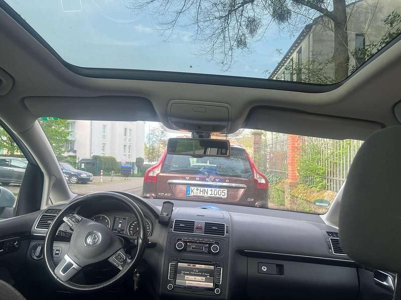 Gebraucht VW Touran Highline 170 PS (125 kW) 2010 Silber Van / Kleinbus