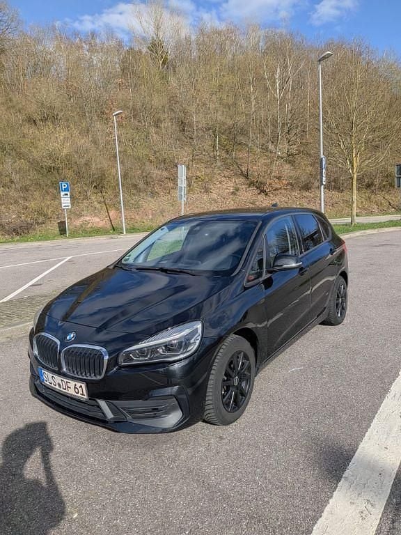 Gebraucht BMW 218 Active Tourer 140 PS (102 kW) 2019 Schwarz Van / Kleinbus