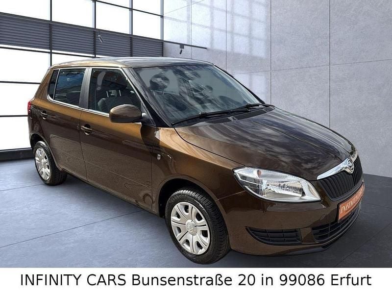 Braun Gebraucht 2014 Skoda Fabia Cool Edition Limousine | 6.490 € (Guter Preis) - Bild 1/4