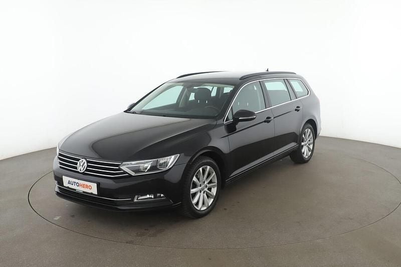 Schwarz Gebraucht 2015 VW Passat Comfortline Kombi | 17.950 € (Fairer Preis) - Bild 1/3