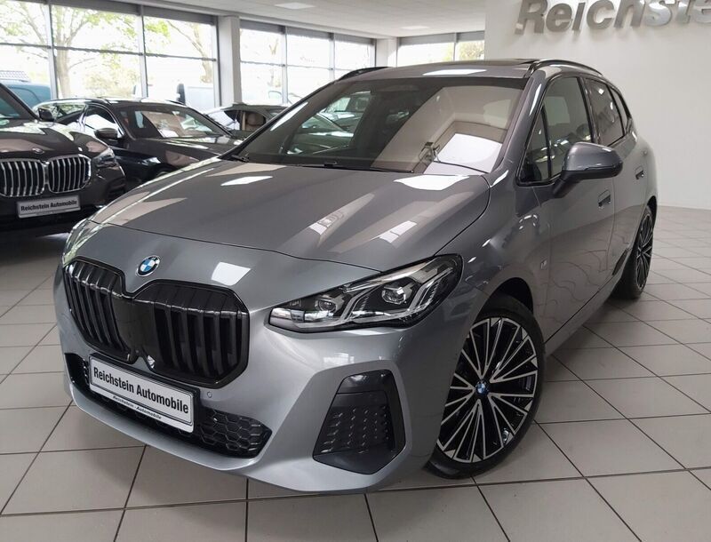 Skyscrapergrau Gebraucht 2022 BMW 223 Active Tourer M Sport Van / Kleinbus | 27.600 € - Bild 1/2