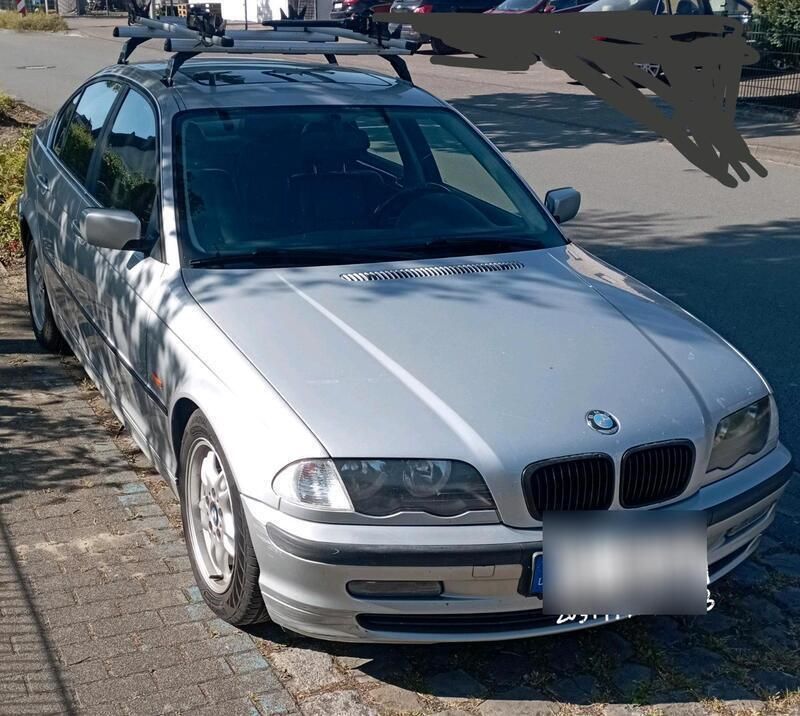 Silber Gebraucht 1999 BMW 323 Limousine | 1.900 € (Guter Preis) - Bild 1/1