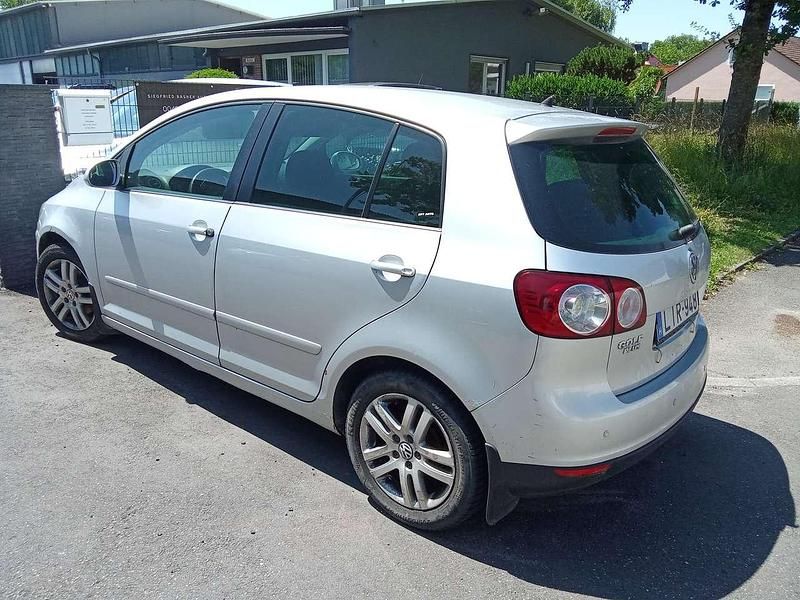 Gebraucht VW Golf VI Edition 80 PS (58 kW) 2010 Reflexsilber metallic Kleinwagen