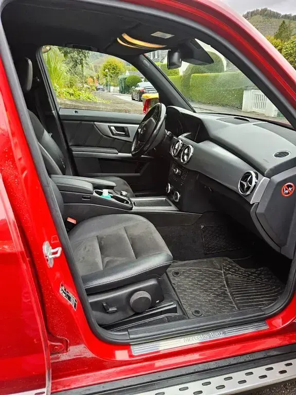 Gebraucht Mercedes GLK220 170 PS (125 kW) 2014 Rot SUV