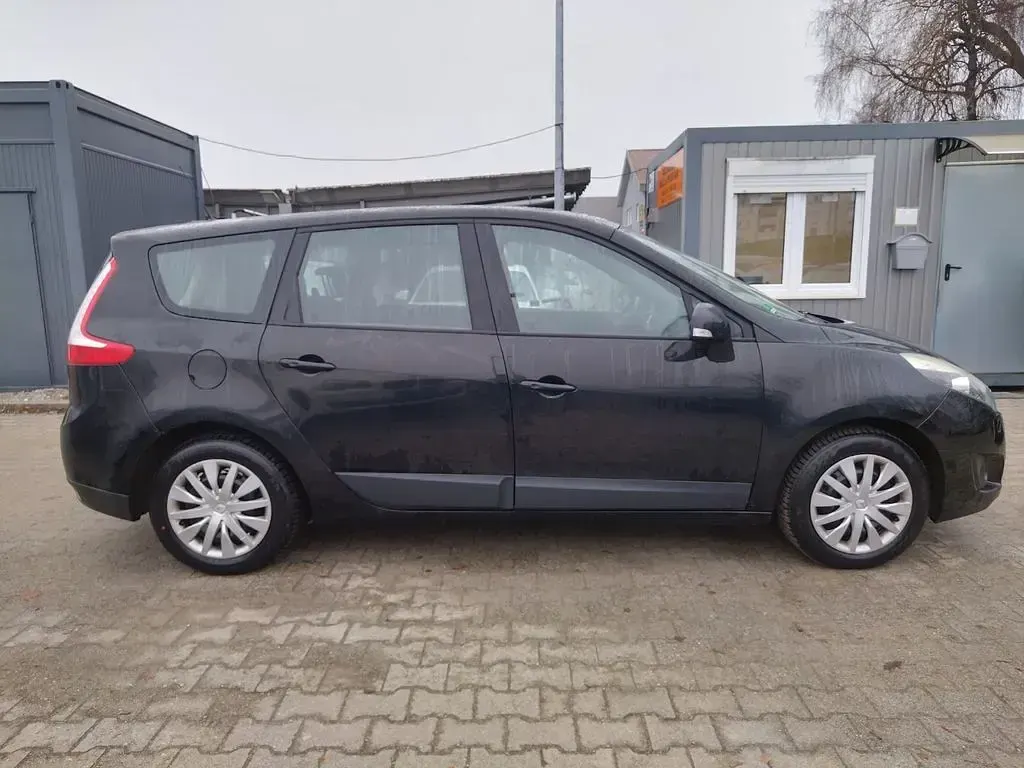 Gebraucht Renault Scénic III Expression+ 106 PS (77 kW) 2011 Schwarz Van / Kleinbus