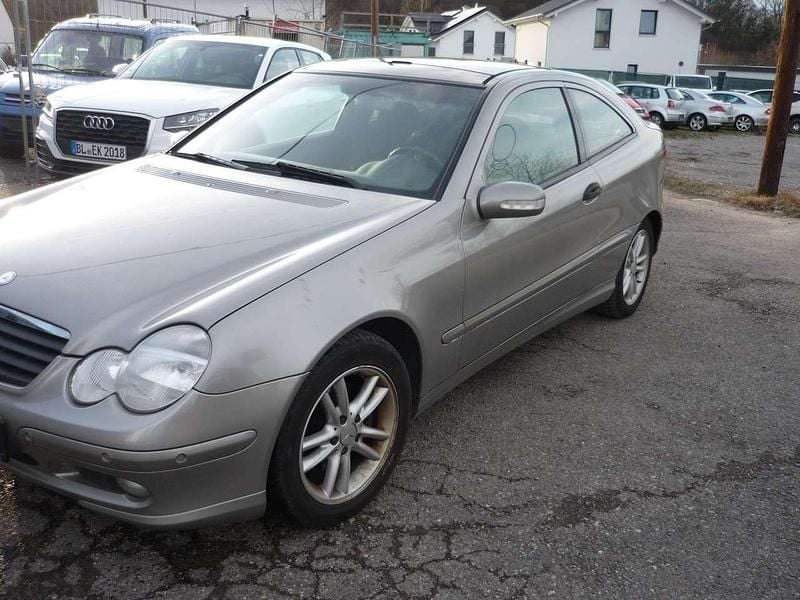 Gebraucht Mercedes CL200 122 PS (89 kW) 2004 Grau Coupé