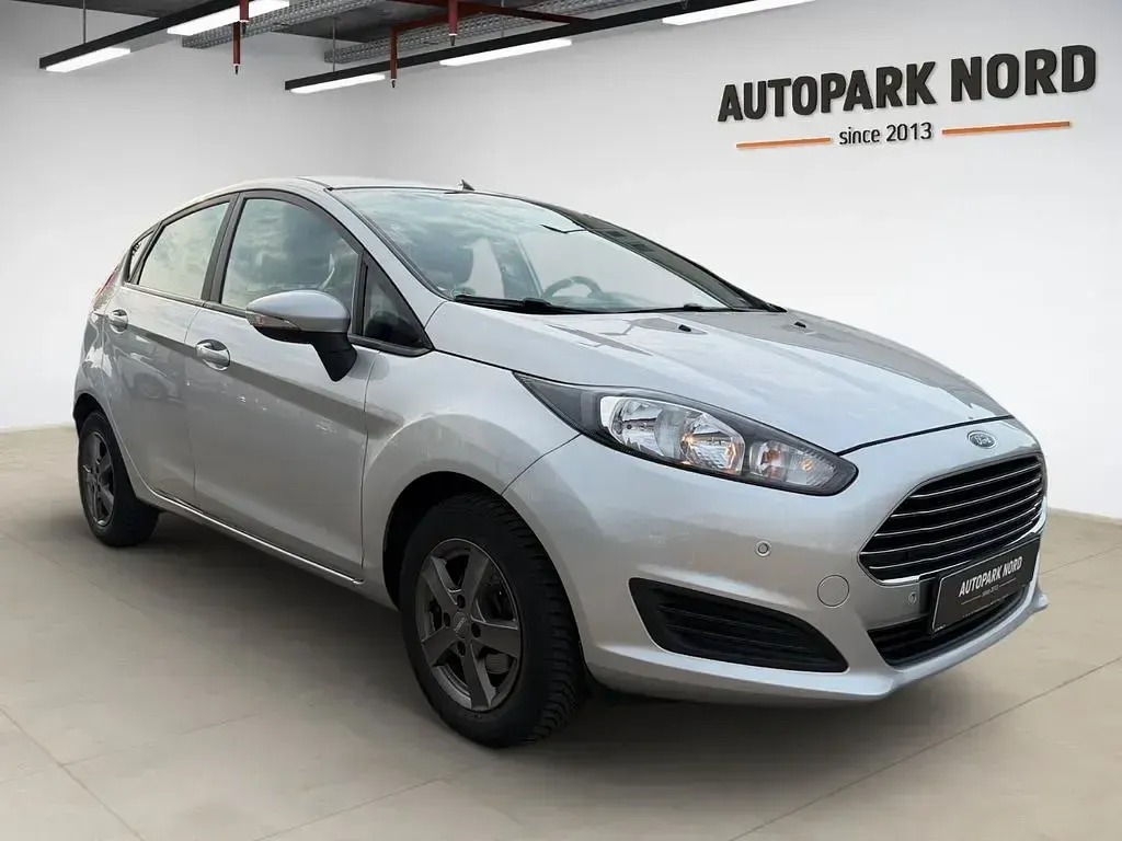 Gebraucht Ford Fiesta SYNC Edition 101 PS (74 kW) 2014 Silber Kleinwagen