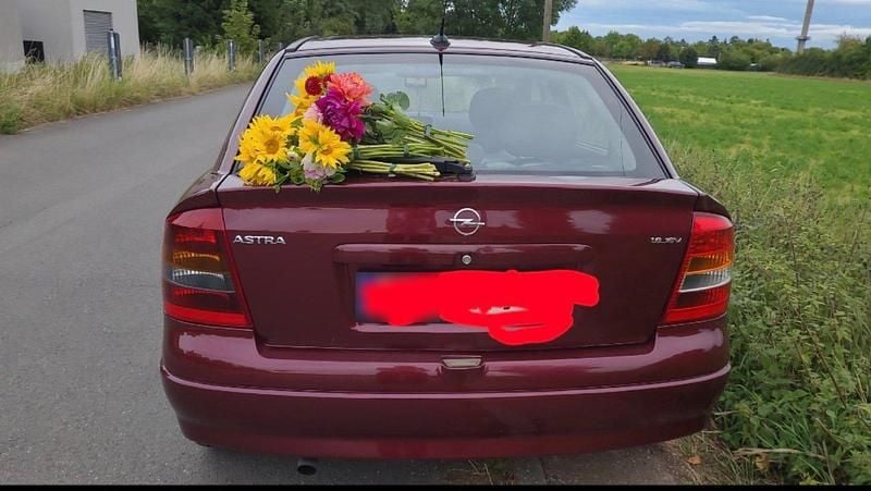 Gebraucht Opel Astra 100 PS (73 kW) 2002 Violet Kleinwagen