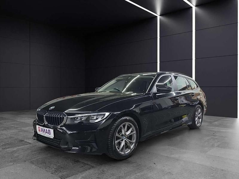 Schwarz ii/bonnet fluid black Gebraucht 2020 BMW 318 Kombi | 16.990 € (Fairer Preis) - Bild 1/4