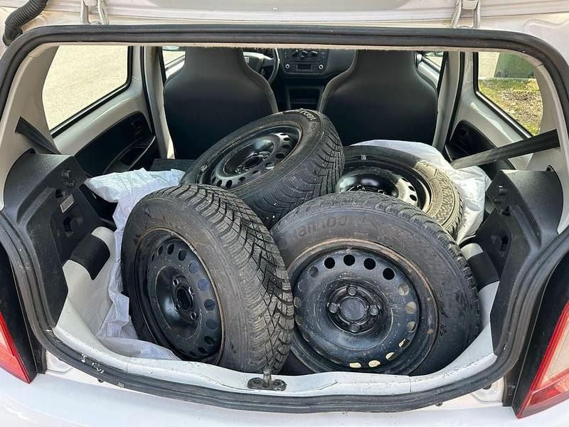 Gebraucht Seat Mii Reference 60 PS (44 kW) 2015 Weiß Kleinwagen