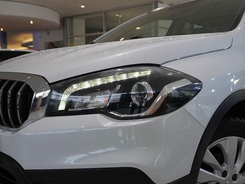 Gebraucht Suzuki SX4 140 PS (102 kW) 2019 Andere Limousine