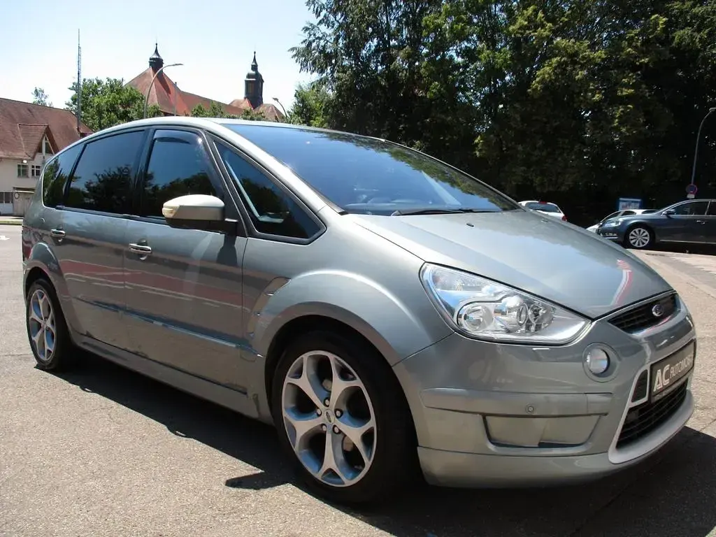 Gebraucht Ford S-MAX Titanium S 140 PS (102 kW) 2009 Grau Van / Kleinbus