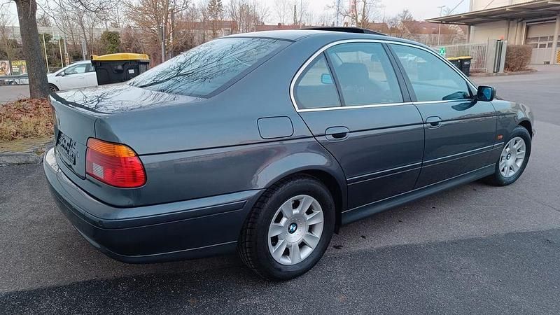Gebraucht BMW 525 192 PS (141 kW) 2001 Grau Limousine