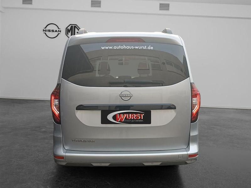 Neu Nissan Townstar N-Connecta 131 PS (96 kW) 2025 Grau Kombi