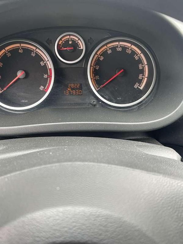 Gebraucht Opel Corsa Elegance 69 PS (50 kW) 2012 Schwarz Kleinwagen