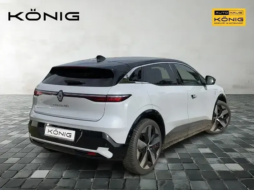 Używany Renault Megane E-Tech Techno 160 kW (218 KM) 2022 Szary Sedan/Limuzyna