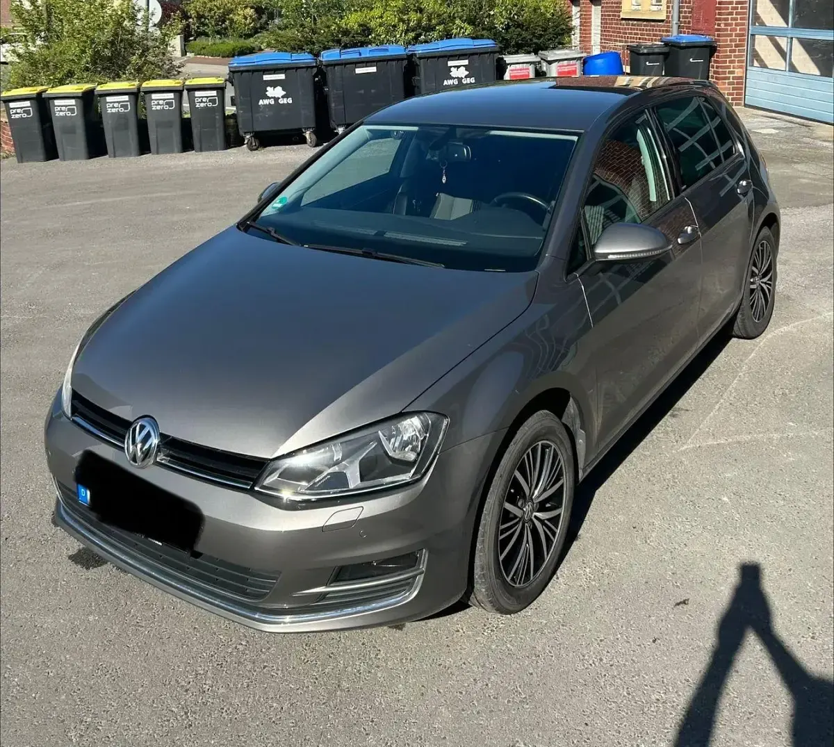 Gebraucht VW Golf VII Allstar 86 PS (63 kW) 2016 Grau Limousine