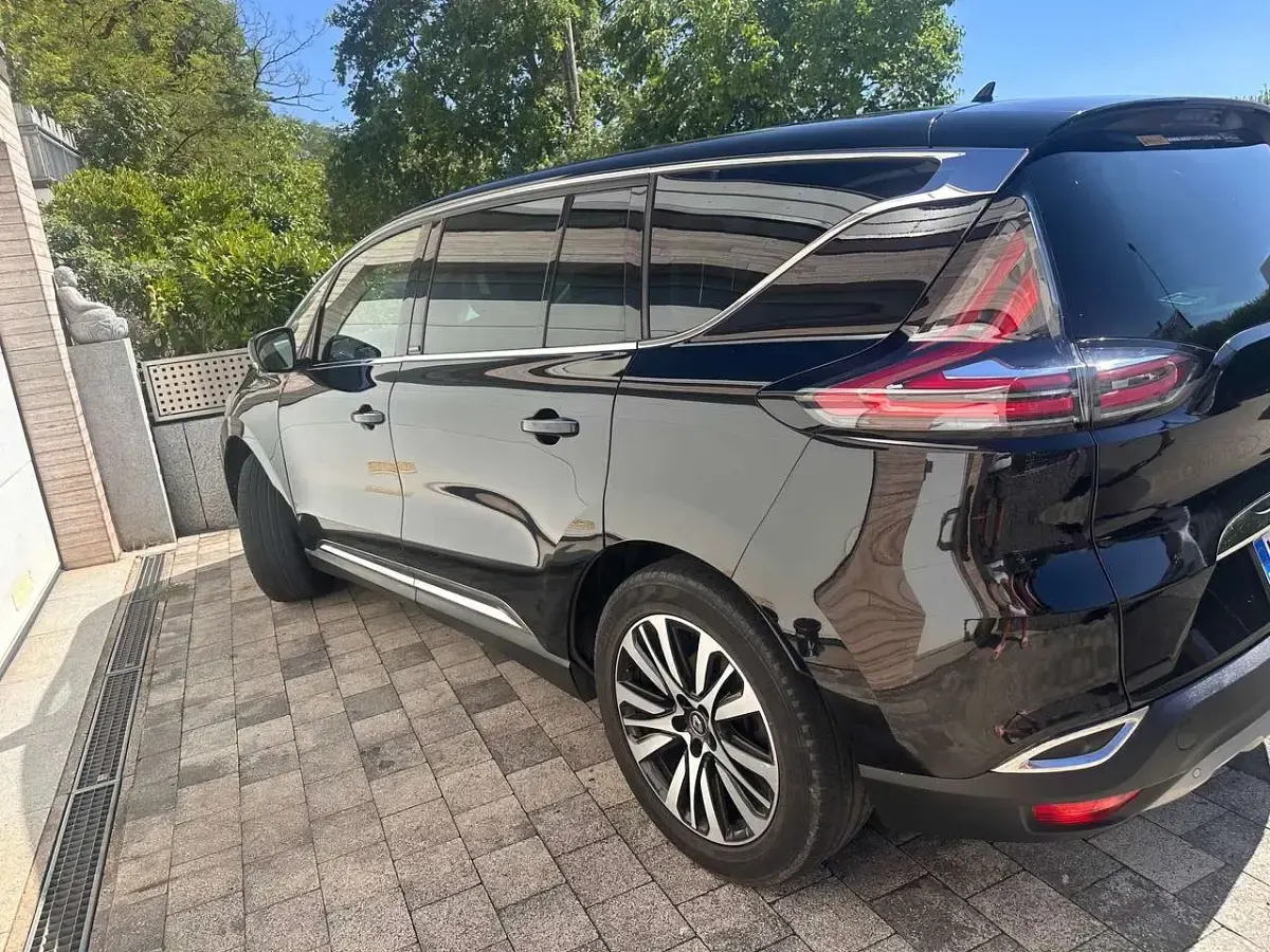 Gebraucht Renault Espace Initiale Paris 224 PS (164 kW) 2019 Schwarz Van / Kleinbus