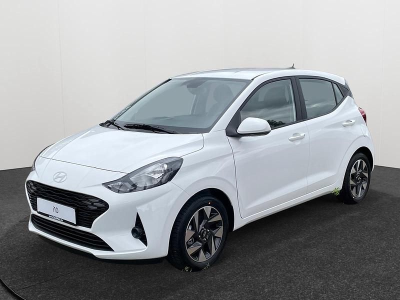 Weiß Neu 2025 Hyundai i10 Trend Kleinwagen | 16.990 € (Guter Preis) - Bild 1/4