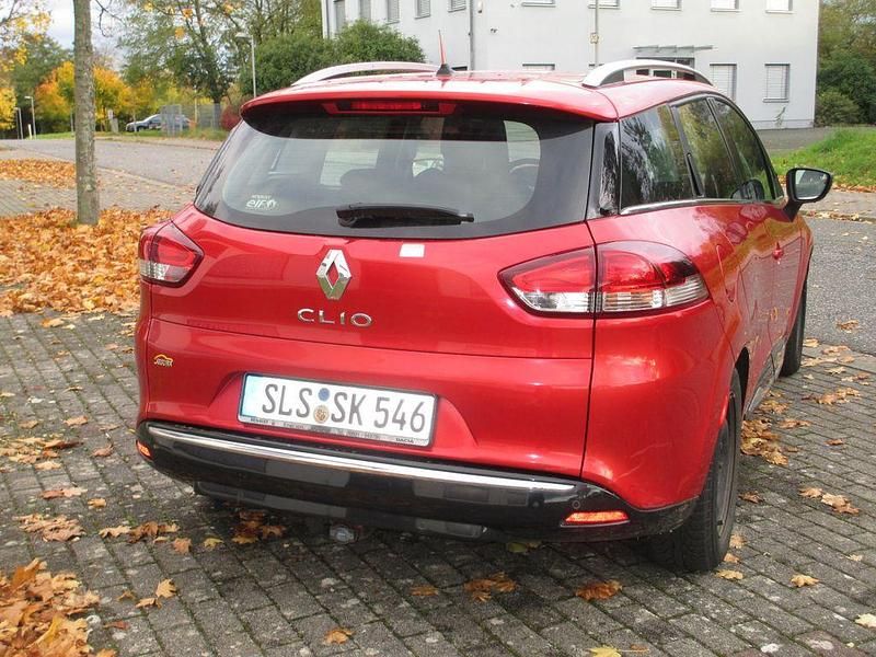 Gebraucht Renault Clio IV Dynamique 120 PS (88 kW) 2014 Rot Limousine