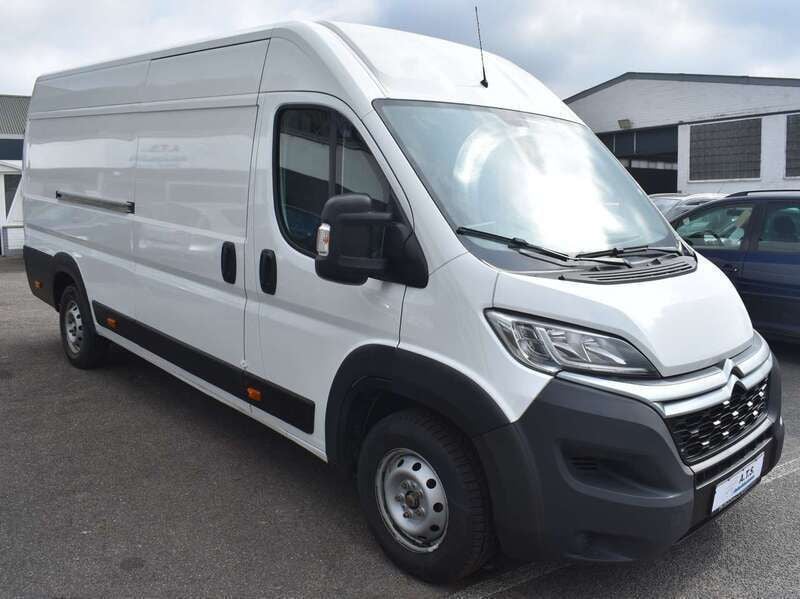 Lack weiss banquise Gebraucht 2019 Citroën Jumper Van / Kleinbus | 12.490 € (Superpreis) - Bild 1/4