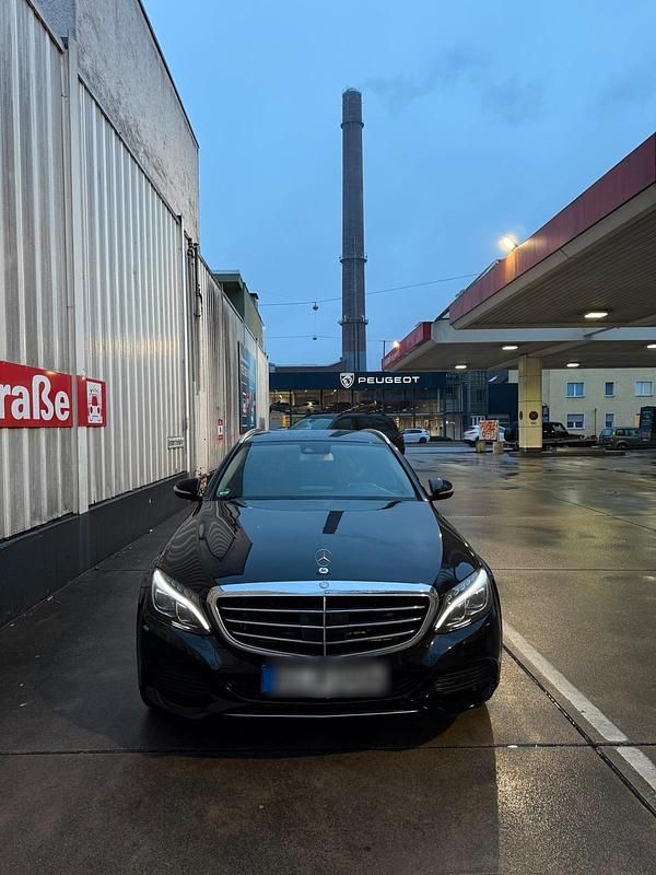 Gebraucht Mercedes C250 204 PS (150 kW) 2014 Schwarz Kombi