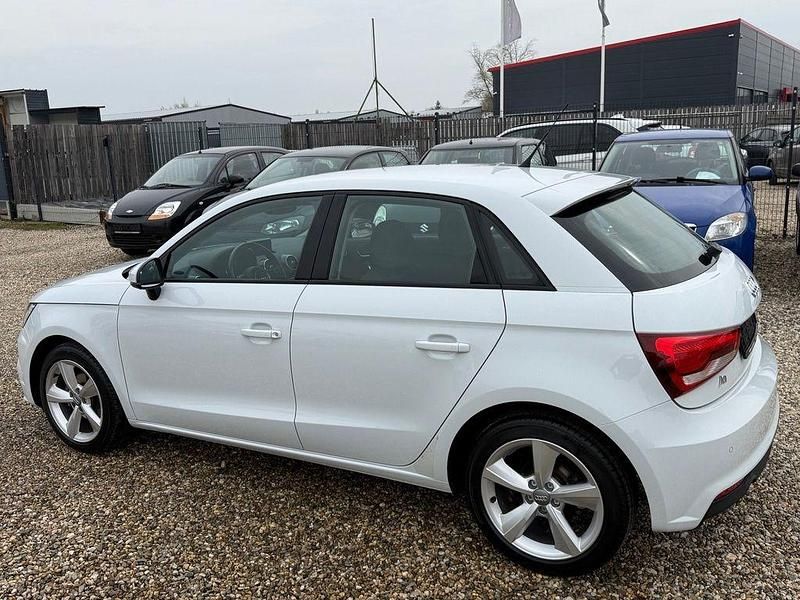 Gebraucht Audi A1 Sportback Sport 95 PS (69 kW) 2018 Weiß Kleinwagen