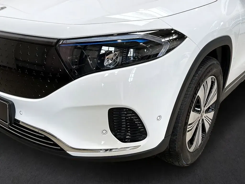 Second-hand Mercedes EQA250 Progressive 139 kW (190 CP) 2025 Alb SUV
