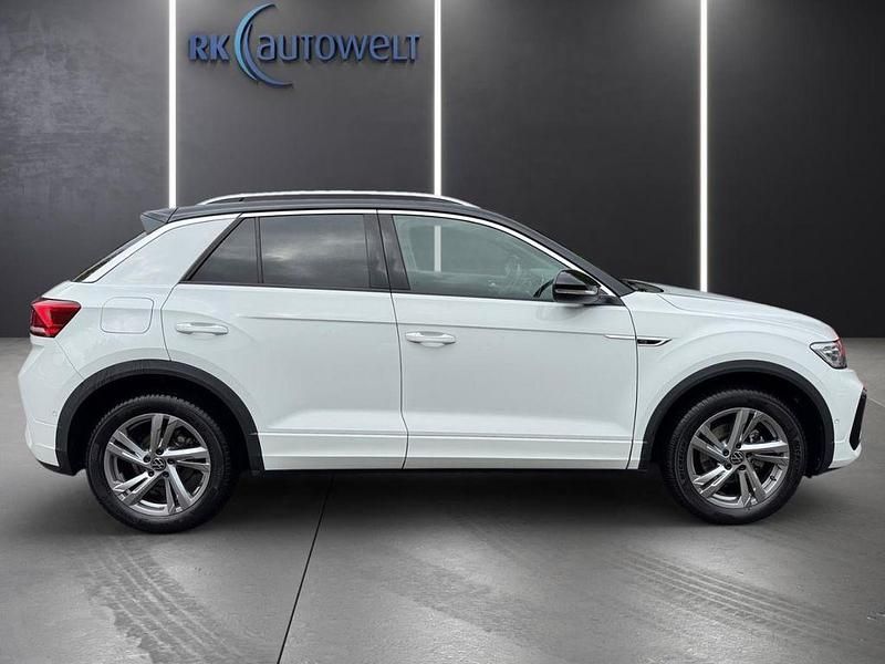 Second-hand VW T-Roc R-line 110 CP (80 kW) 2023 Alb SUV