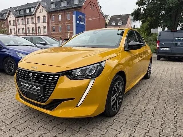 Faro gelb Gebraucht 2023 Peugeot 208 Allure Kleinwagen | 20.390 € (Fairer Preis) - Bild 1/3