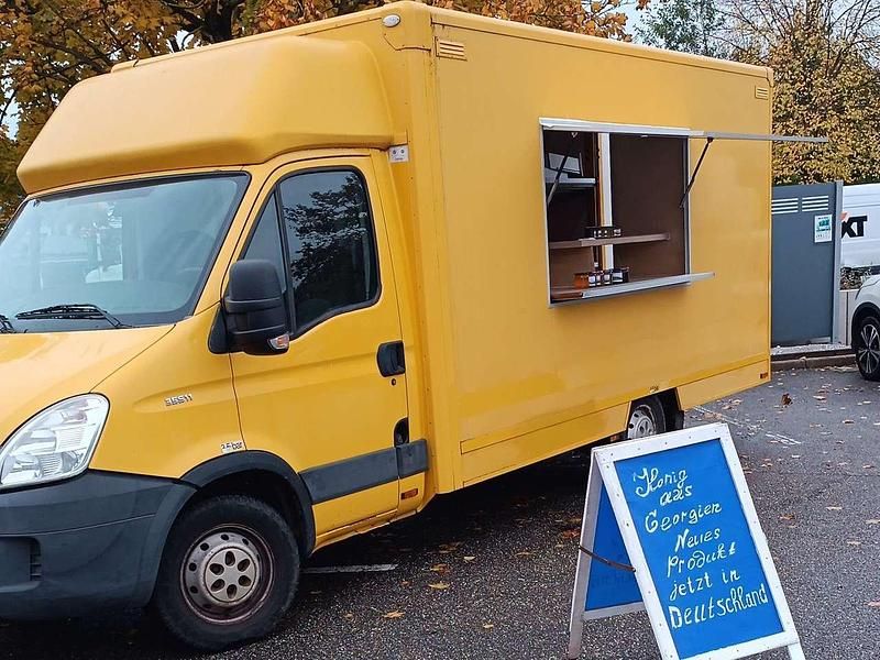 Gelb Gebraucht 2010 Iveco Daily Van | 14.700 € - Bild 1/4