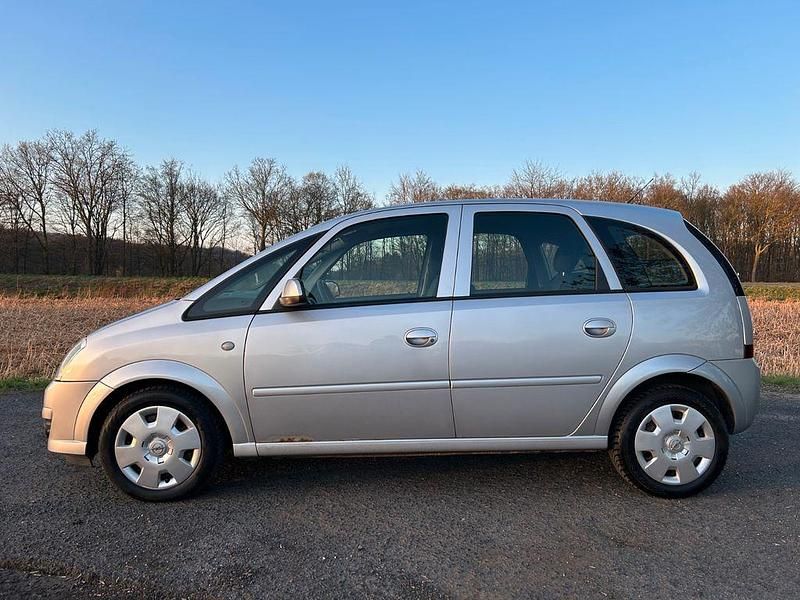 Gebraucht Opel Meriva Edition 90 PS (66 kW) 2007 Silber Van / Kleinbus