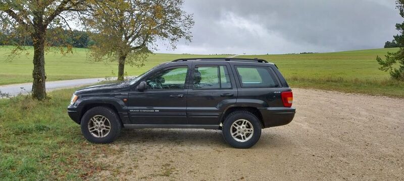 Schwarz Gebraucht 1999 Jeep Grand Cherokee Limited SUV | 3.900 € - Bild 1/4