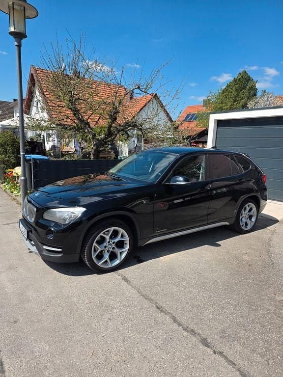 Second-hand BMW X1 116 CP (85 kW) 2012 Negru SUV