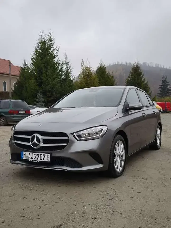 Gebraucht Mercedes B250e Edition 160 PS (117 kW) 2022 Grau Kleinwagen