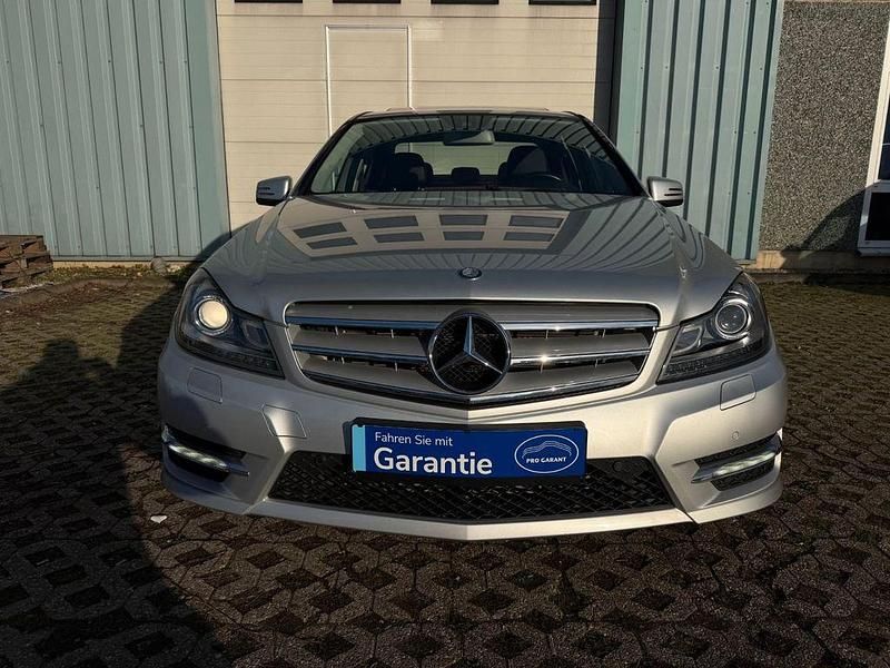 Gebraucht Mercedes C220 170 PS (125 kW) 2013 Silber Limousine