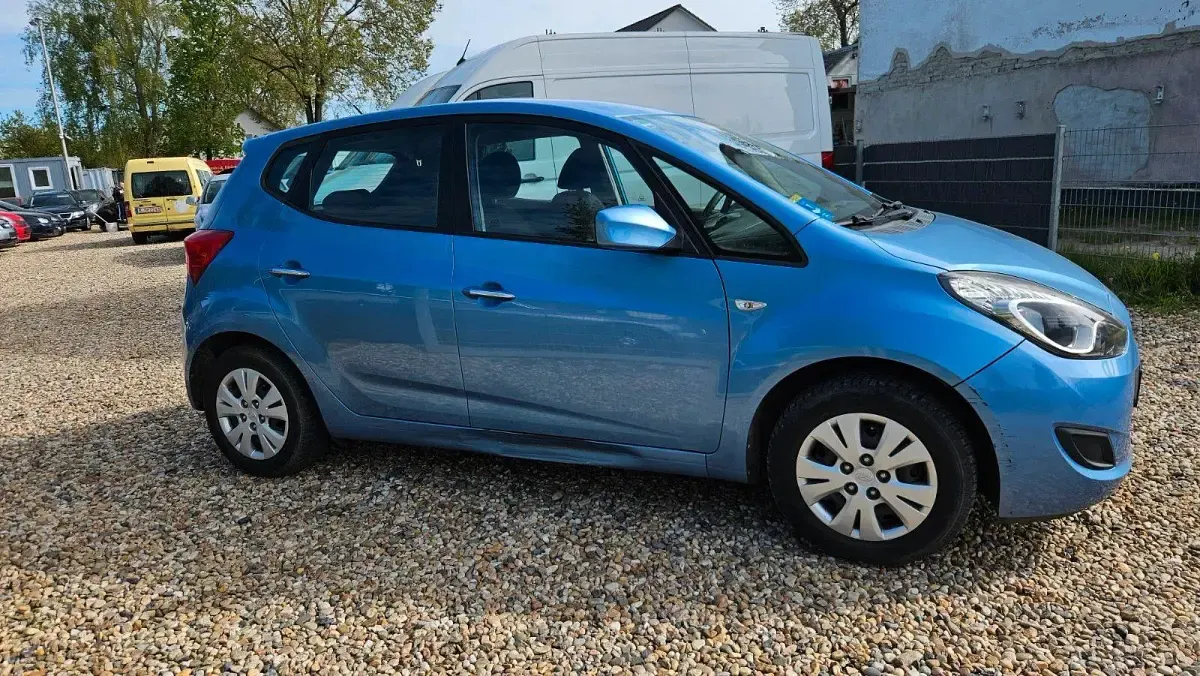 Gebraucht Hyundai ix20 Classic 90 PS (66 kW) 2013 Blau Kleinwagen