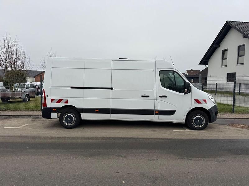 Gebraucht Renault Master 131 PS (96 kW) 2019 Weiß Limousine