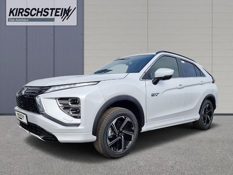 Gebraucht Mitsubishi Eclipse Cross Select 188 PS (138 kW) 2024 Titanweiß SUV