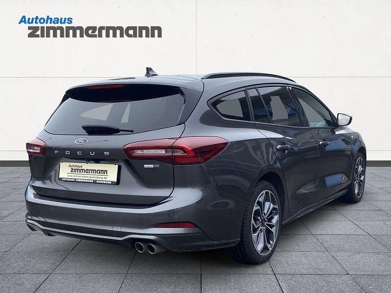 Gebraucht Ford Focus ST-Line 125 PS (91 kW) 2023 Grau Kombi