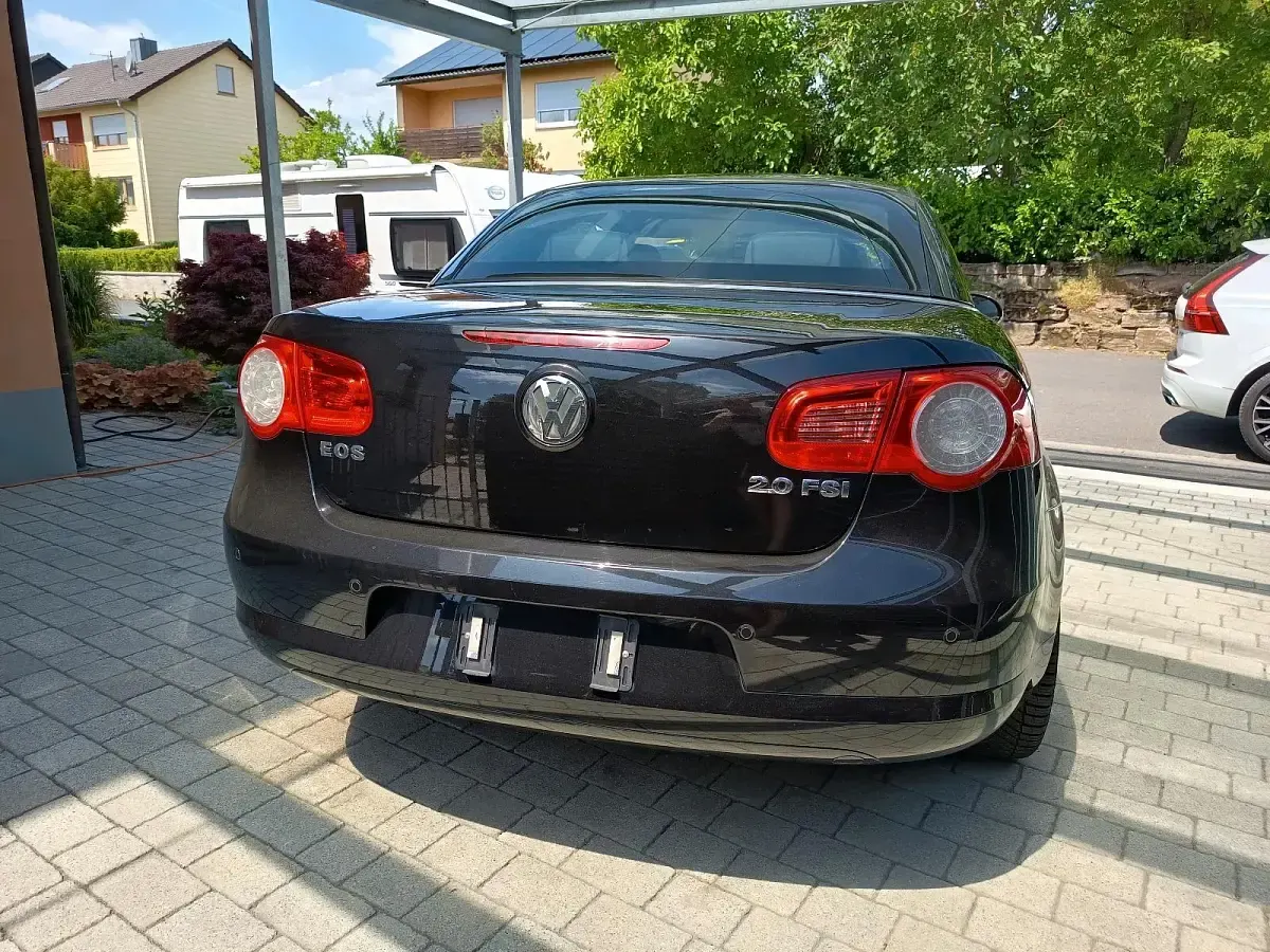 Gebraucht VW Eos Individual 150 PS (110 kW) 2008 Schwarz Cabrio