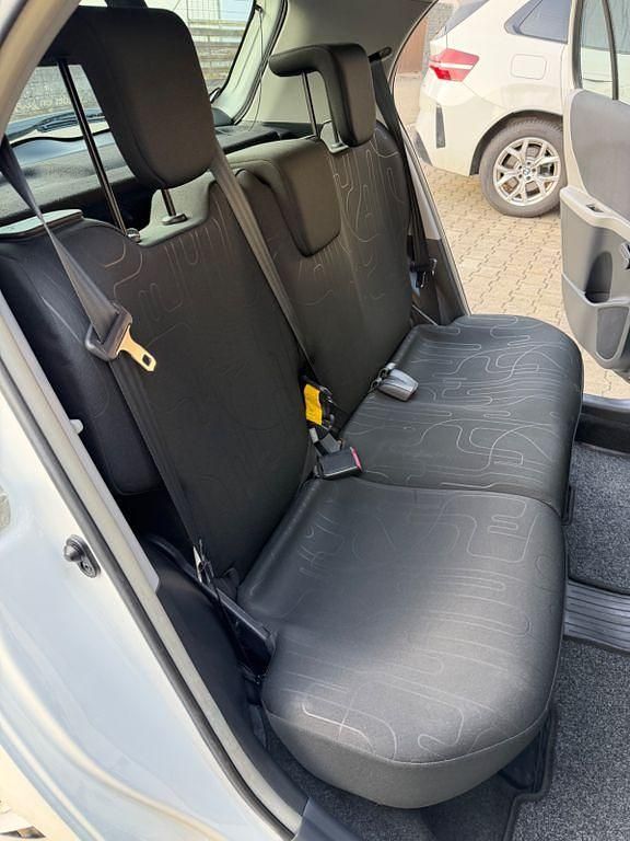 Gebraucht Toyota Yaris 69 PS (50 kW) 2010 Weiß Kleinwagen