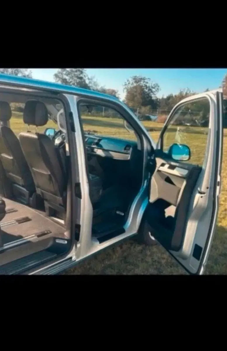 Gebraucht VW Multivan 204 PS (150 kW) 2015 Silber Van / Kleinbus