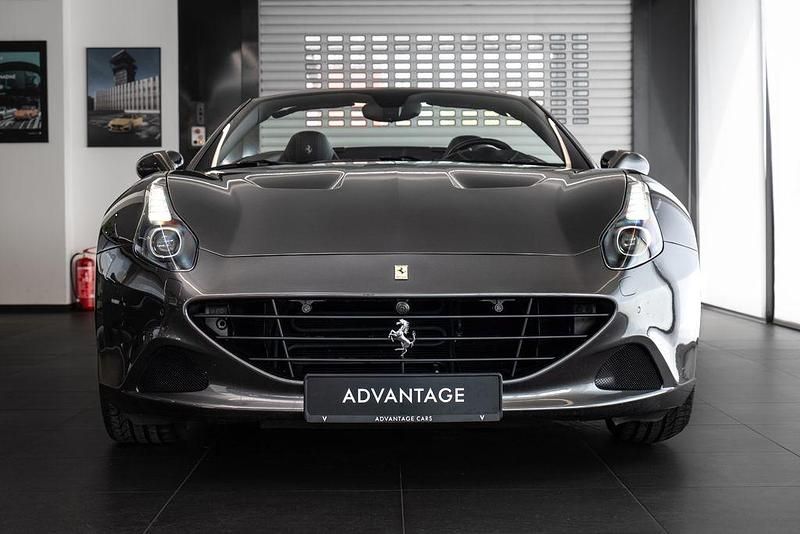 Gebraucht Ferrari California 560 PS (411 kW) 2016 Grau Cabrio