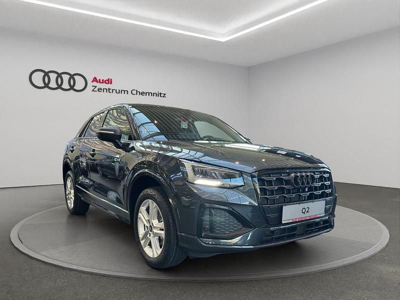 Neu Audi Q2 Advanced 116 PS (85 kW) 2025 Grau SUV