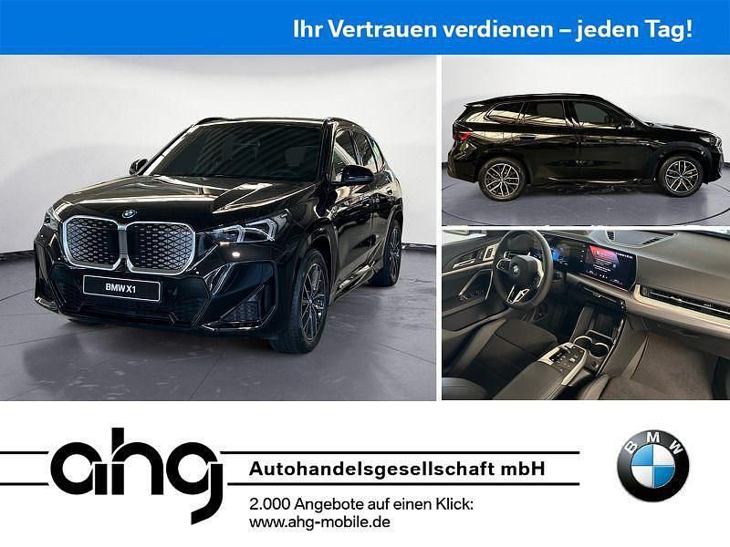 Schwarz Neu 2025 BMW iX1 Comfort Edition SUV | 58.900 € (Etwas zu teuer) - Bild 1/4
