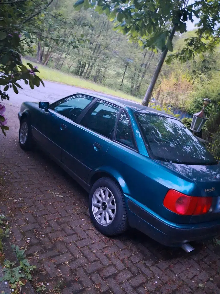 Gebraucht Audi 80 90 PS (66 kW) 1993 Grün Limousine