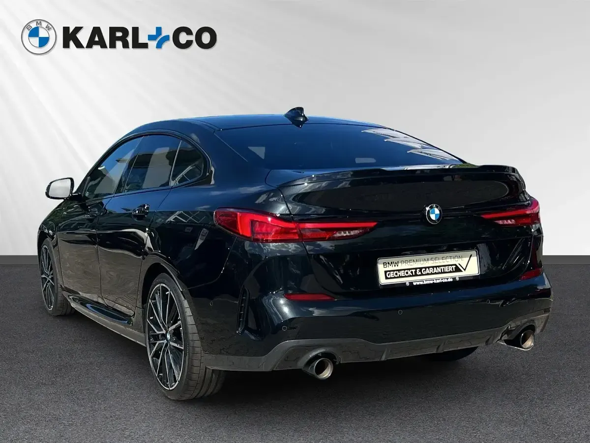 Gebraucht BMW 220 Gran Coupé Performance 178 PS (130 kW) 2024 Black sapphire metallic (schwarz) Coupé