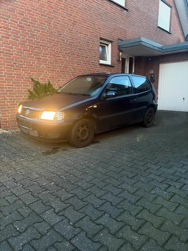 Gebraucht VW Polo 60 PS (44 kW) 2000 Blau Kleinwagen